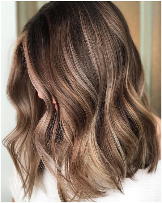 9. Classic and Soft Lob Ripple with Natural Blonde Shades