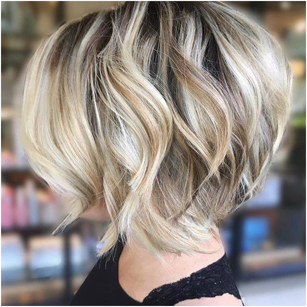 Artistry in Motion: Surface Waves on Classic Bobs