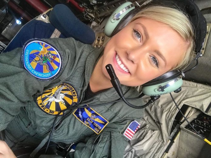 Top 12 most beautiful military women in the world